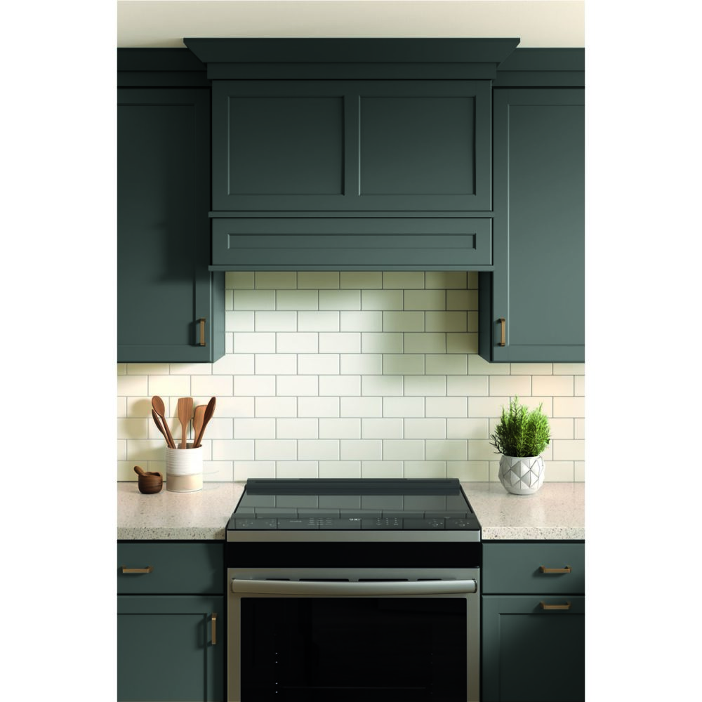 Wood Range Hood with Straight Batten